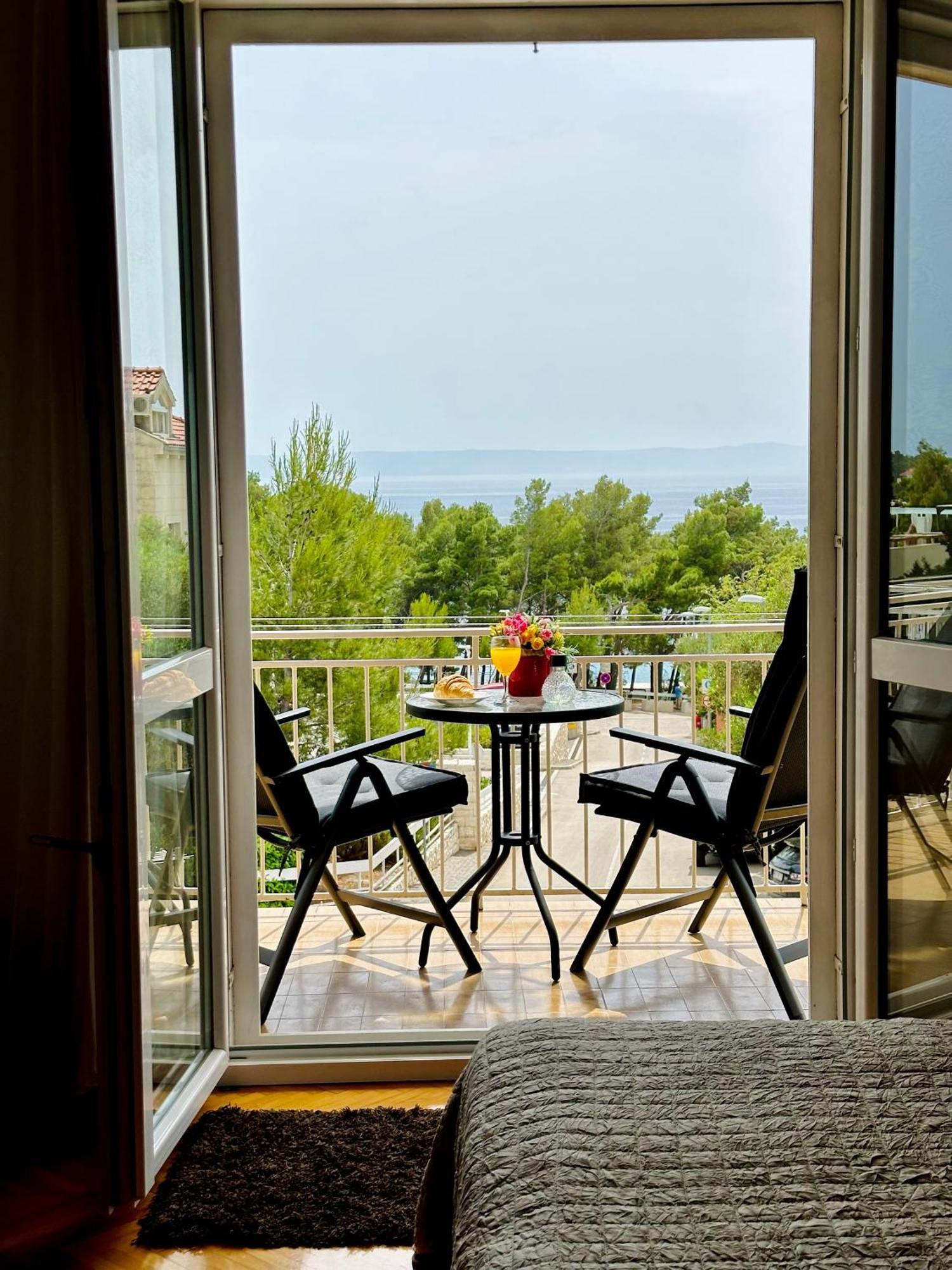 Spacious Family Apartment Near The Beach มาคาร์สกา ภายนอก รูปภาพ