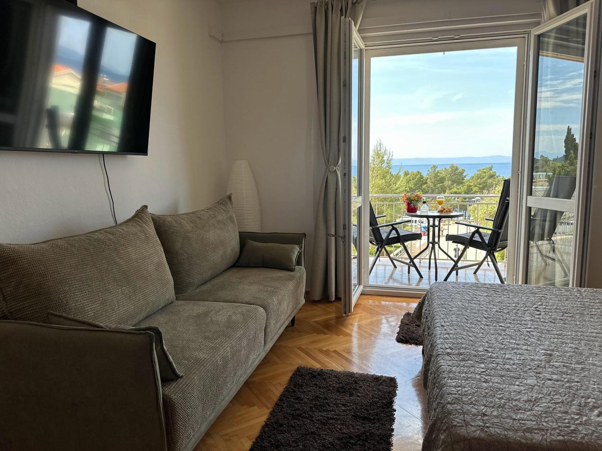 Spacious Family Apartment Near The Beach มาคาร์สกา ภายนอก รูปภาพ